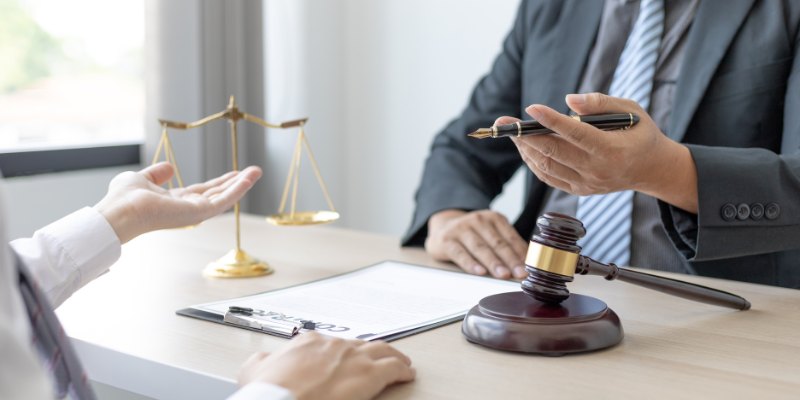 Cập nhật thường xuyên và sửa đổi điều khoản